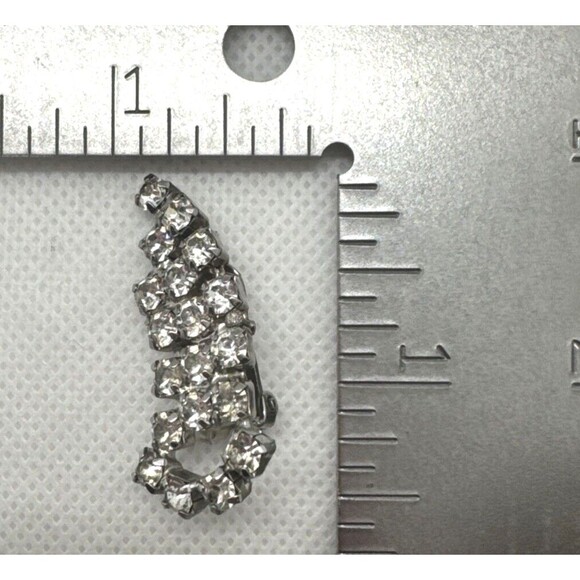 Vintage Clear Rhinestone Silver Tone‎ Climber Clip-On Earrings 1960s Retro Glam - Picture 6 of 7